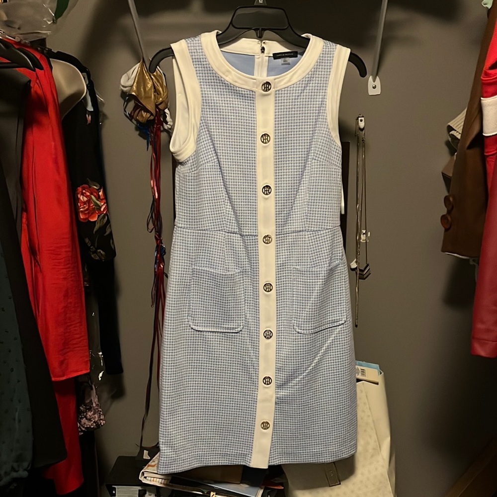 Tommy Hilfiger blue houndstooth style work dress.